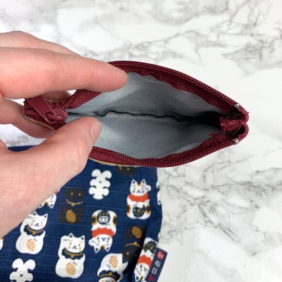 Two Cute Japanese Pouches - Flowers & Lucky Cat - Picture 5 of 5